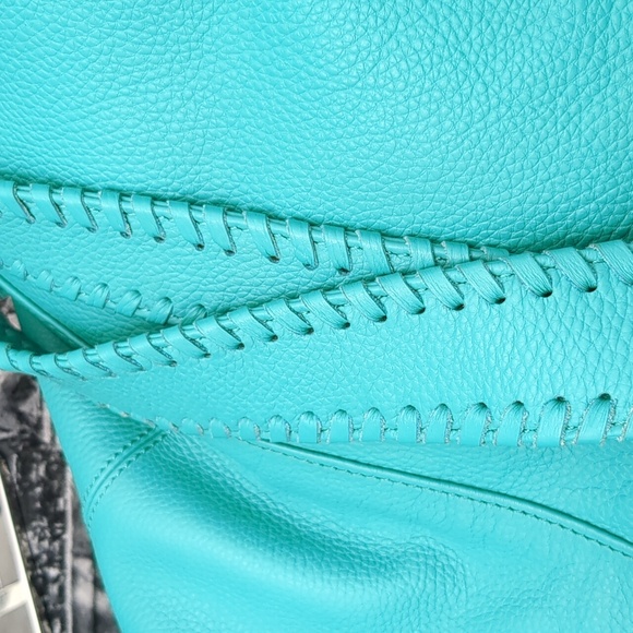 Onna Ehrich Cyan large leather bag - Picture 11 of 11